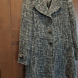 Cabi Women's Black, Gray, and White wool blend coat size medium